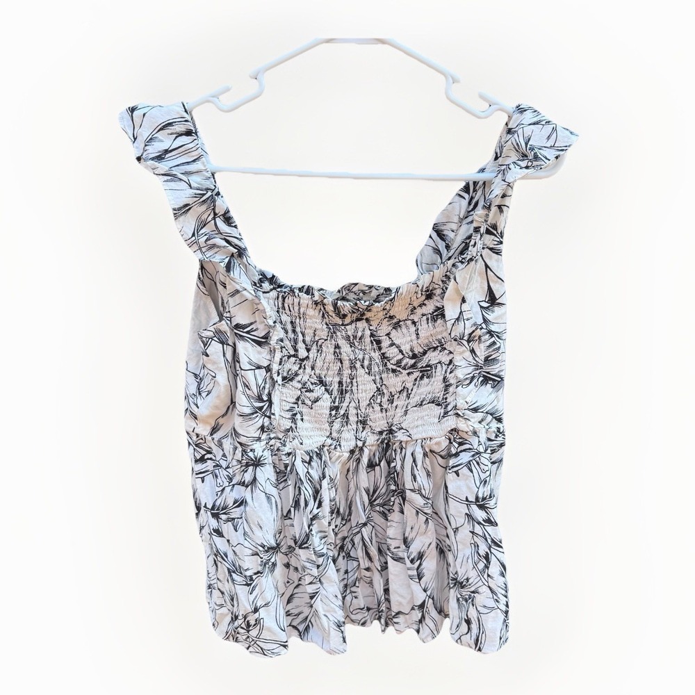 Rose + Olive Women's Floral Ruffle Smocked Tank Top Blouse Black White Fairy M